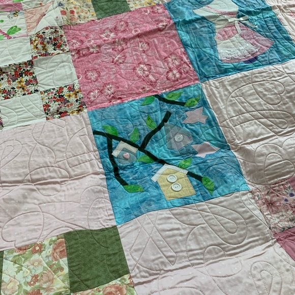 Vtg Sue quilt blanket 47”x47” - Picture 4 of 6